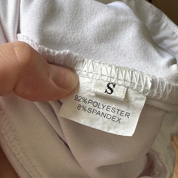 White tennis skirt with built-in shorts - Picture 8 of 8